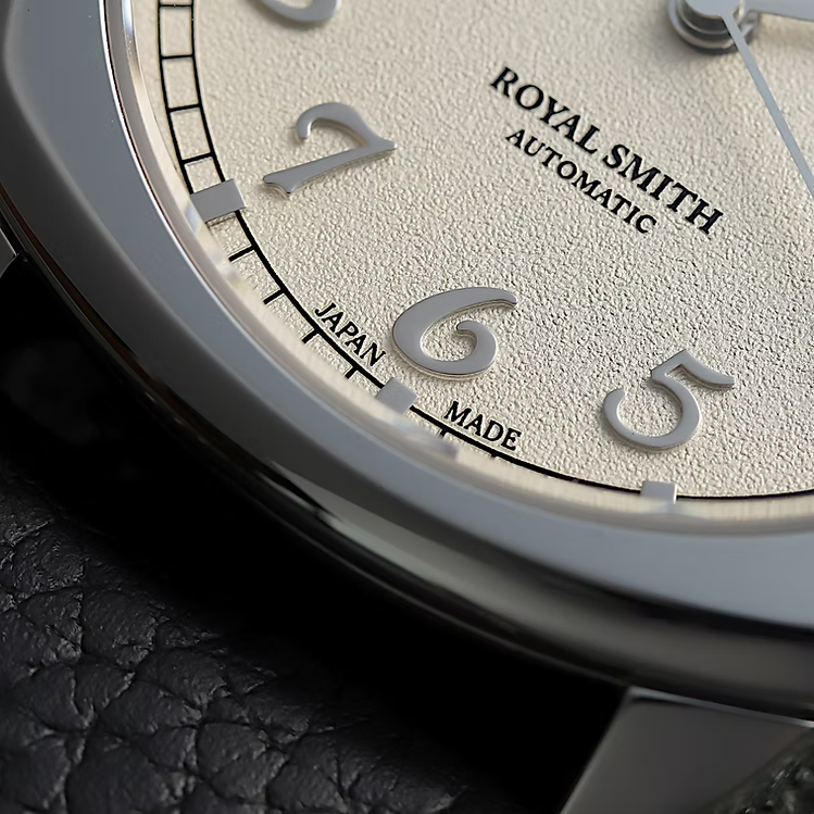 Kuoe ROYAL SMITH 90-008 Silver Case with Silver Indices