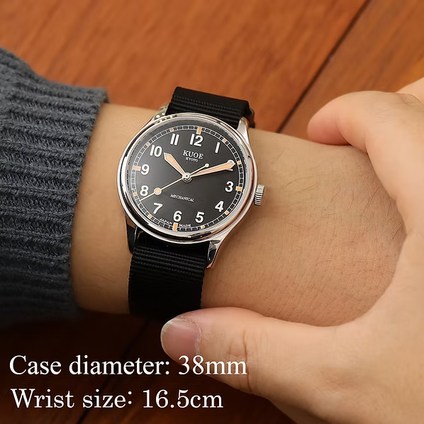 Kuoe Old Smith 90-002 Large - 38mm Automatic No-Date (Black Dial)