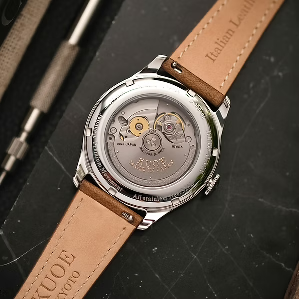 Kuoe Royal Smith 90-006 Large - 39mm Silver Case Ivory Dial