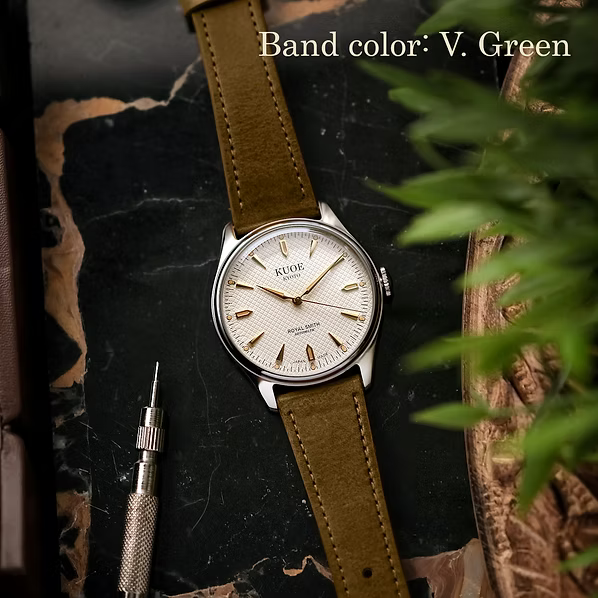 Kuoe Royal Smith 90-006 Large - 39mm Silver Case Ivory Dial