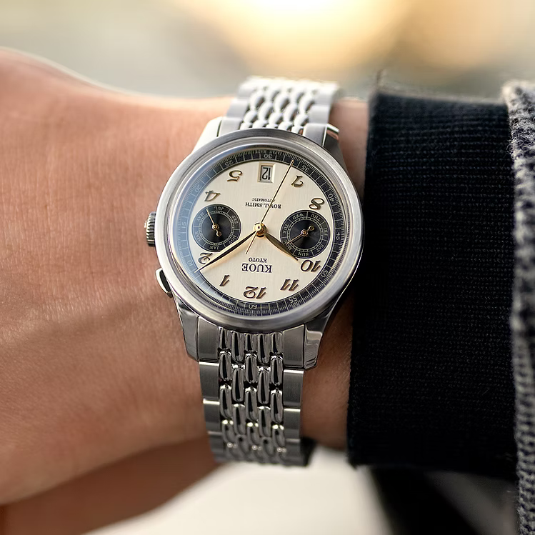 Kuoe ROYAL SMITH 90-010 Automatic Panda x Vertical Brushed Dial