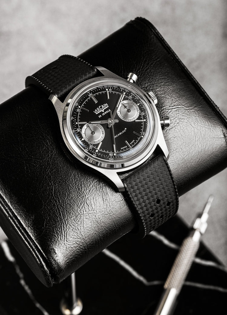Vulcain Chronograph 70's - Black & Silver