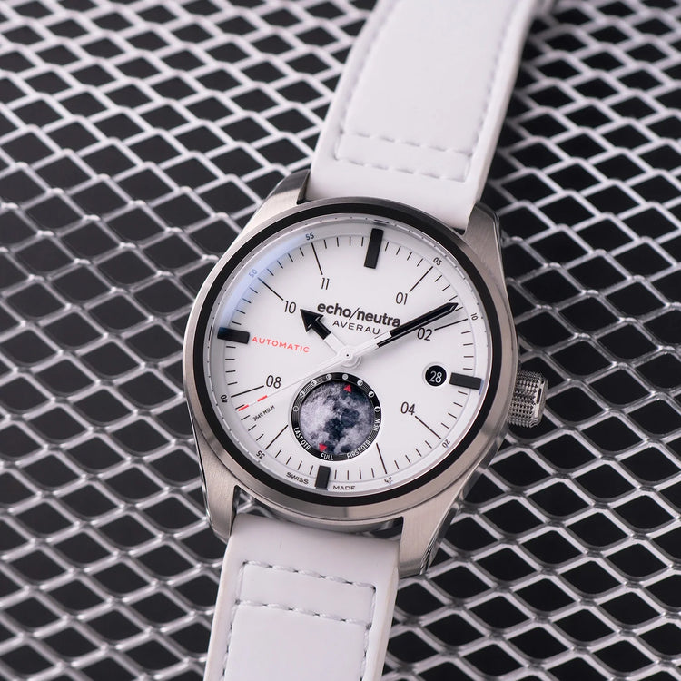 Echo/Neutra Averau 39 Moon phase "Big Moon" White