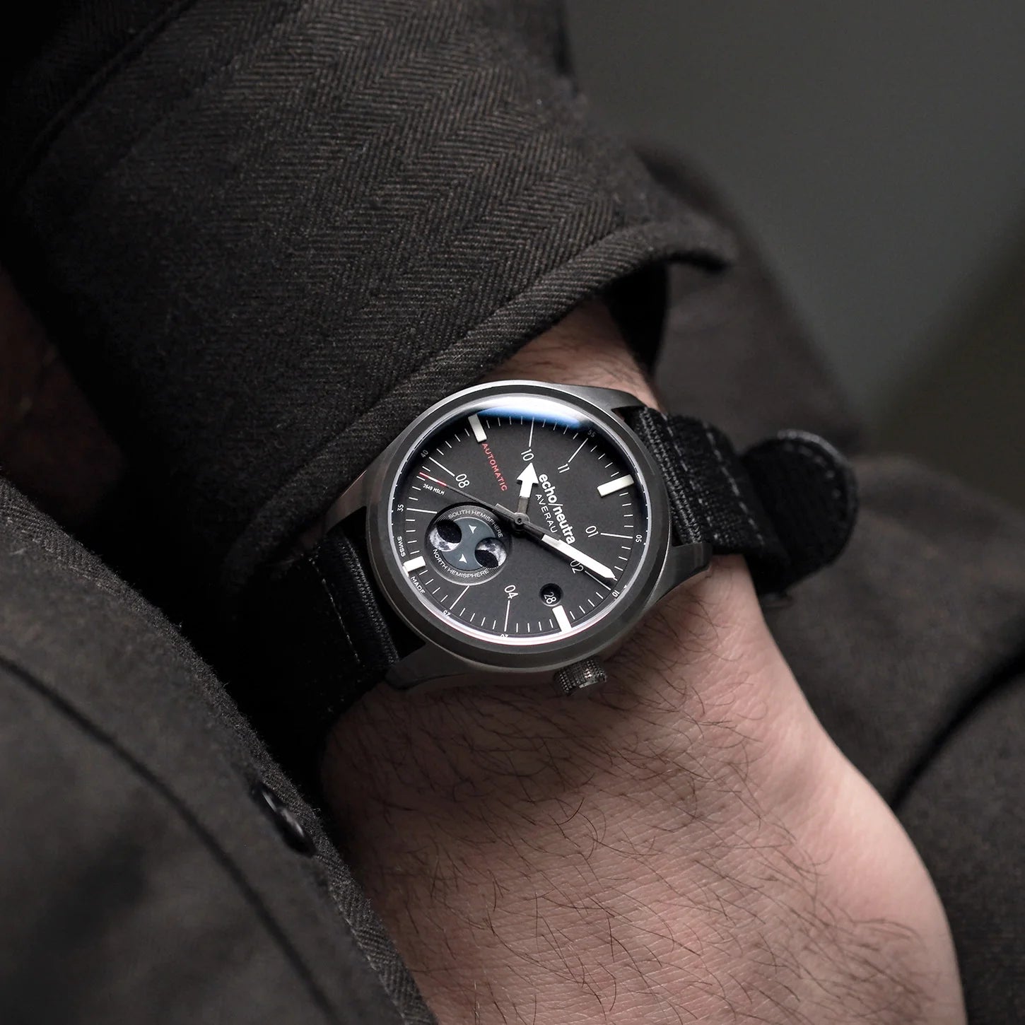 Echo/Neutra AVERAU 39 Moon Phase Black