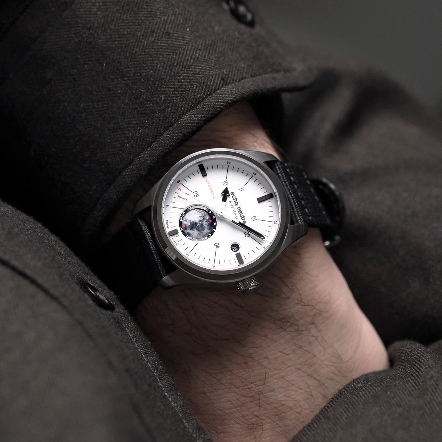 Echo/Neutra AVERAU 39 Moon phase "Big Moon" White