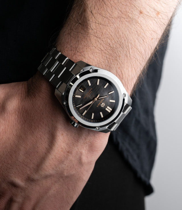 Formex Essence ThirtyNine Automatic Chronometer Black Pearl 39MM