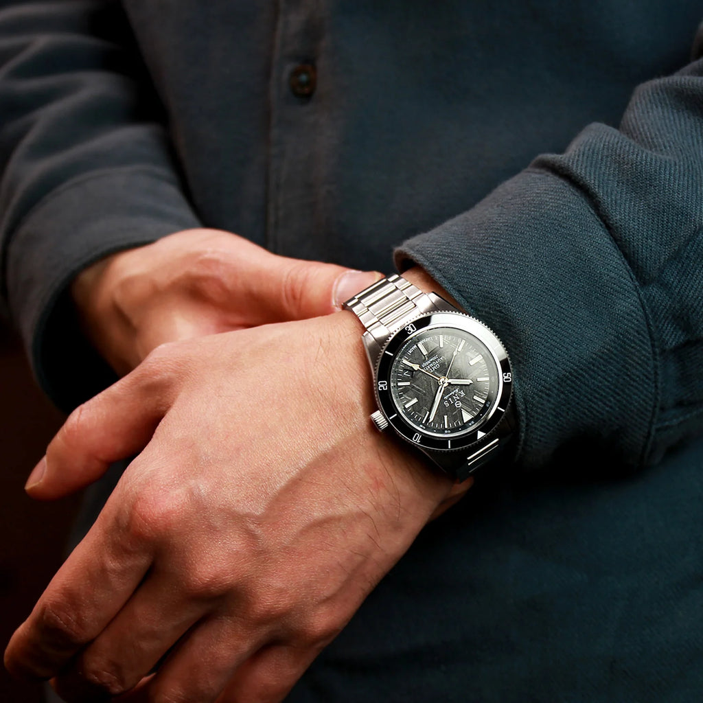 KNIS Meteorite GMT Automatic Divers Watch Black / Stainless Steel Bracelet (KN007-MT)