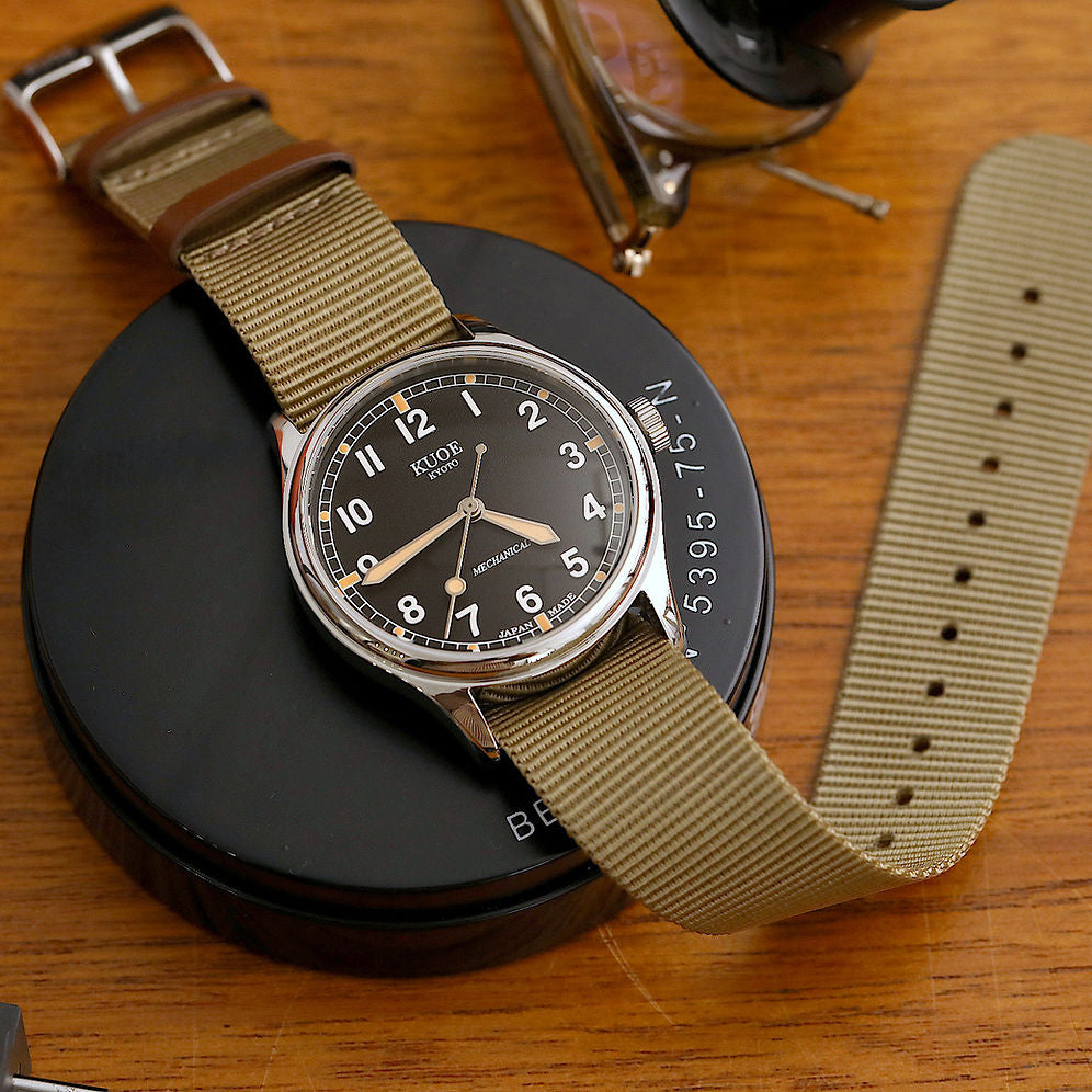 Kuoe Old Smith 90-002 Large - 38mm Automatic No-Date (Black Dial)