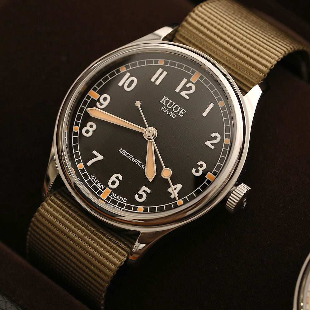 Kuoe Old Smith 90-002 Large - 38mm Automatic No-Date (Black Dial)