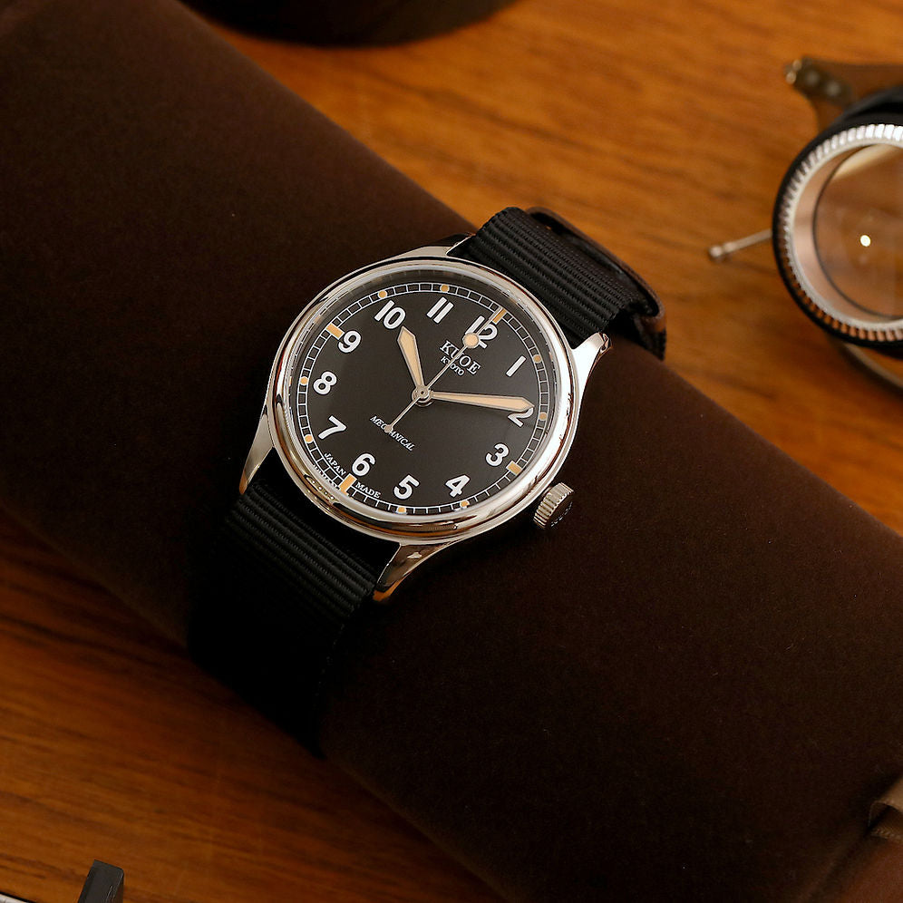 Kuoe Old Smith 90-002 Large - 38mm Automatic No-Date (Black Dial)
