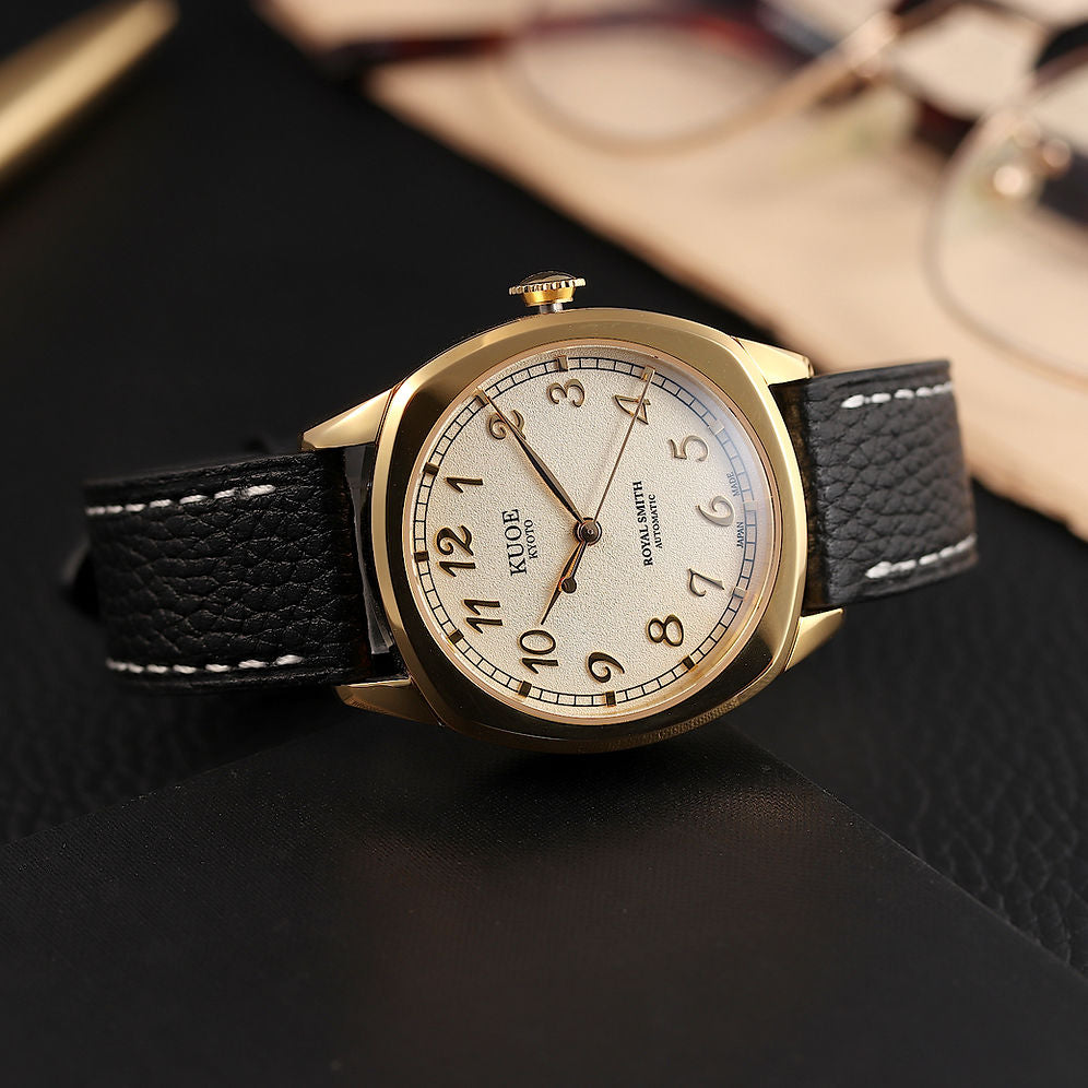 Kuoe Royal Smith 90-008 Gold Case with Gold Indices
