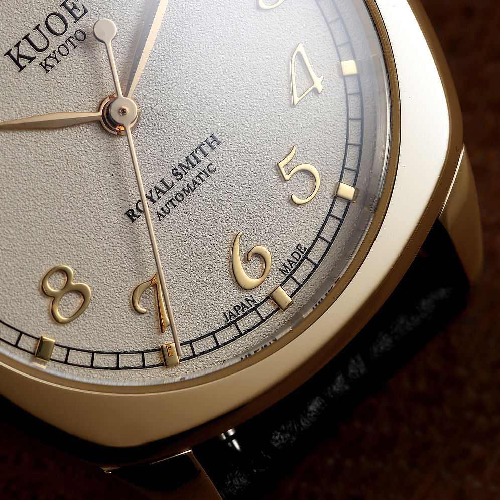 Kuoe Royal Smith 90-008 Gold Case with Gold Indices