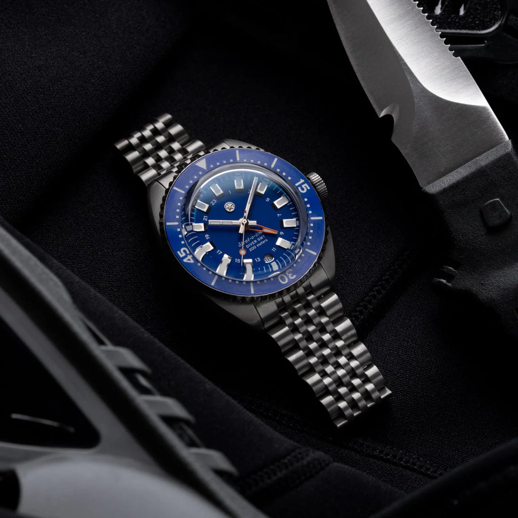 Jack Mason Strat-o-timer Titanium Diver GMT: Cobalt