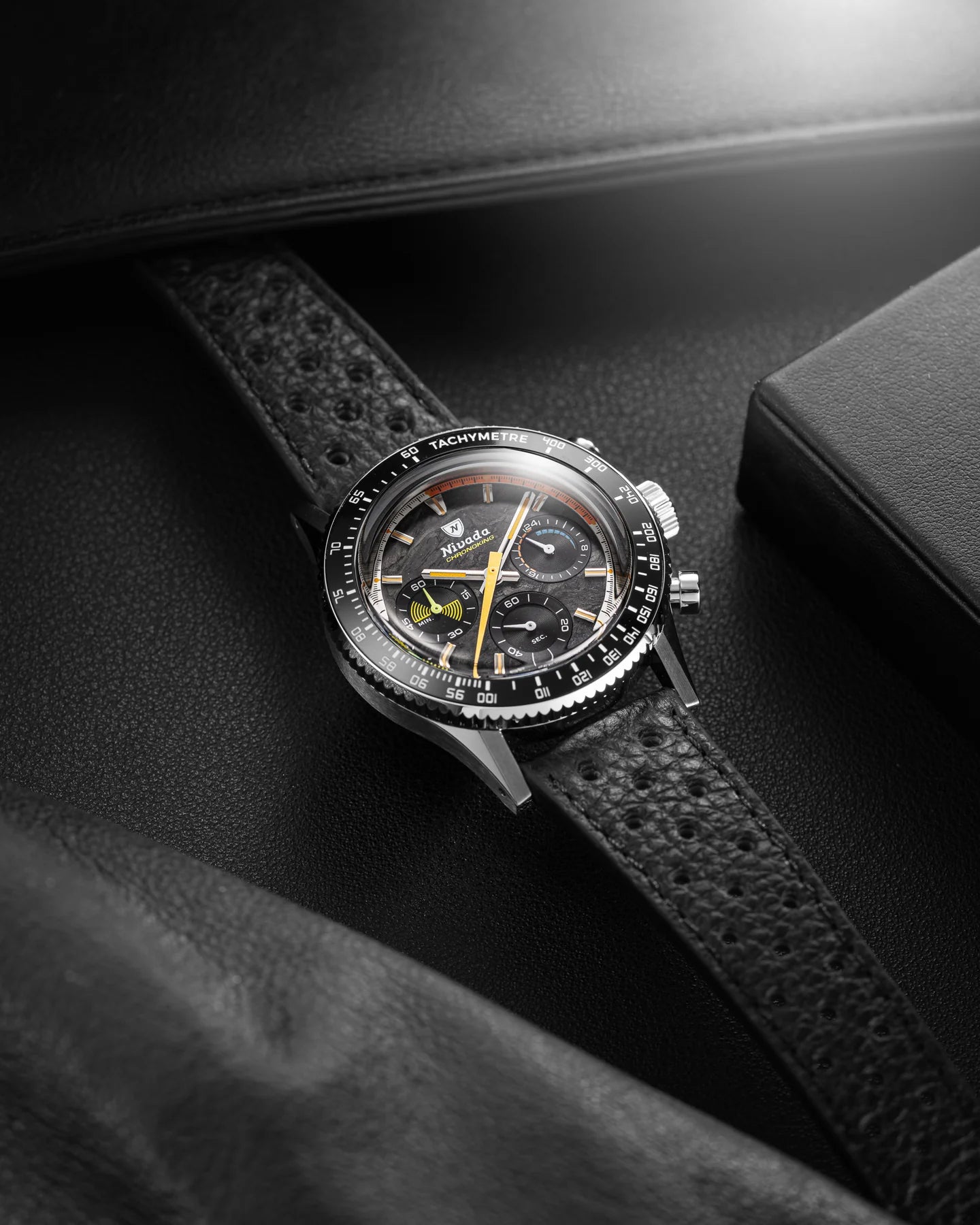 Nivada Grenchen CHRONOKING MECAQUARTZ RACING CARBON