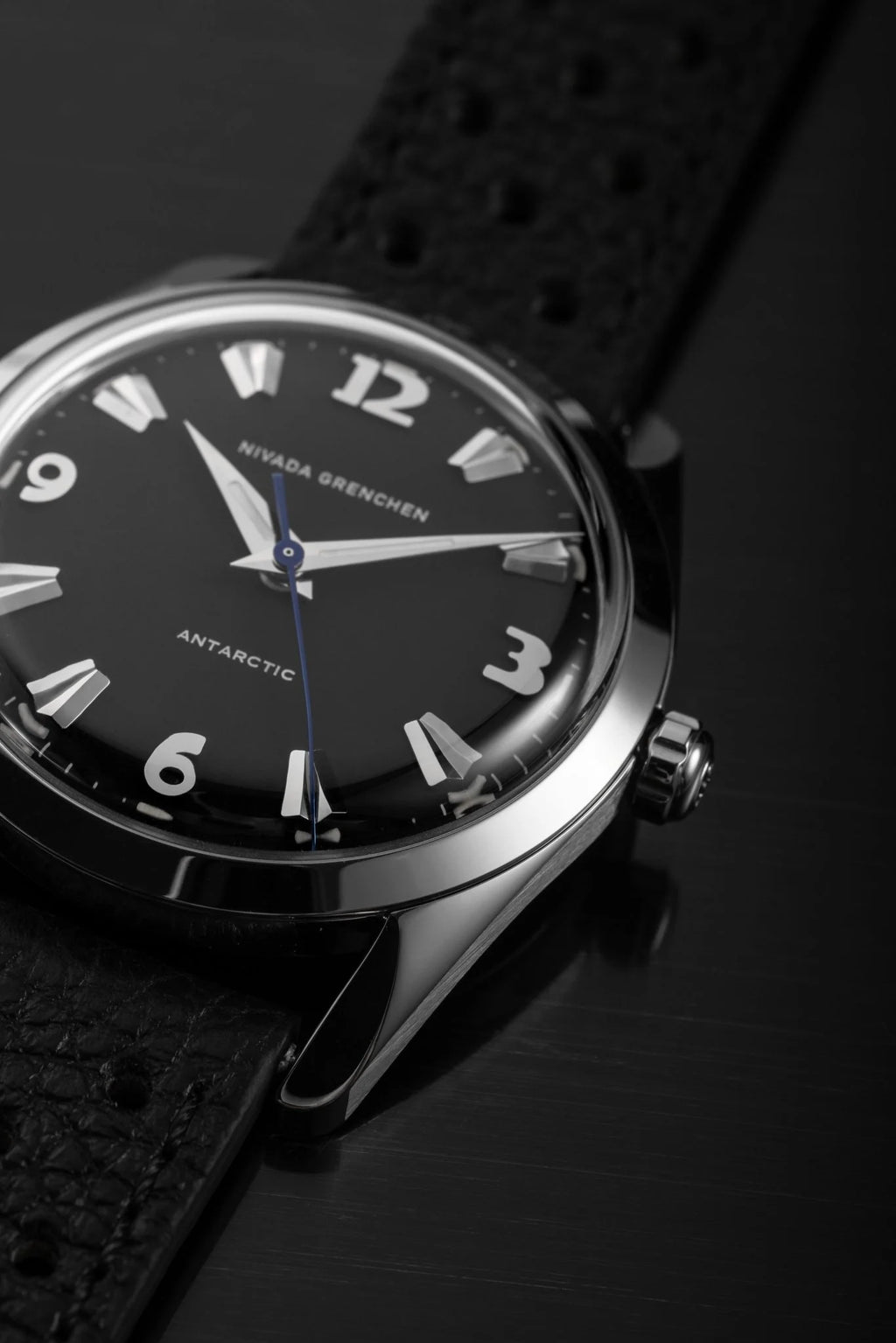 Nivada Grenchen ANTARCTIC BLACK WHITE LUMINOVA - 35mm