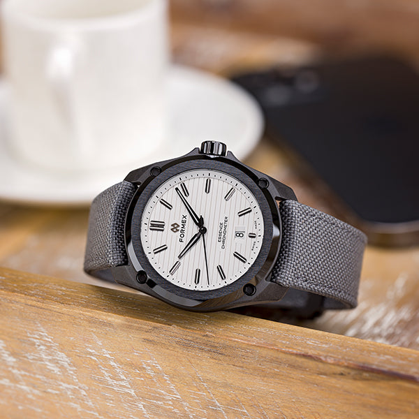 Formex ESSENCE Leggera FortyOne Automatic Chronometer Arctic White 41mm