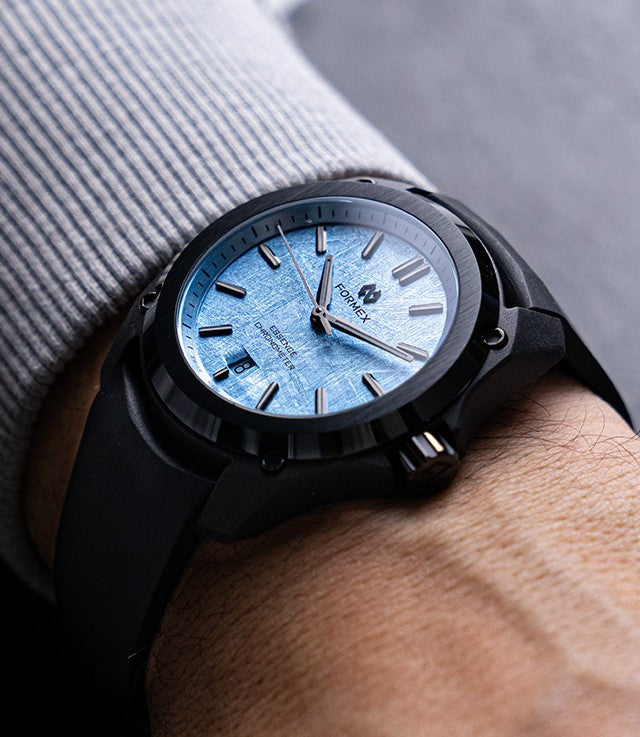Formex ESSENCE Leggera FortyOne - Automatic Chronometer Space Glacier 41 mm