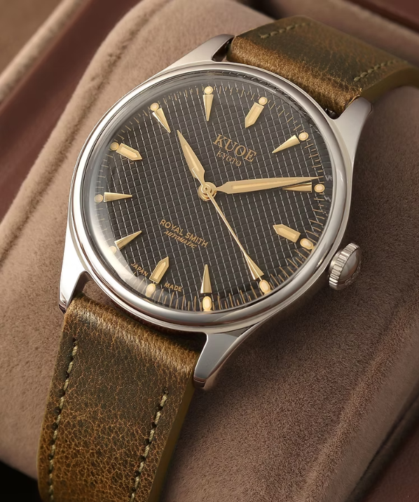 Kuoe ROYAL SMITH 90-006 Silver Case Black Dial