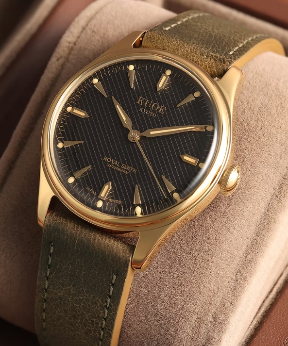 Kuoe ROYAL SMITH 90-006 Gold Case Black Dial