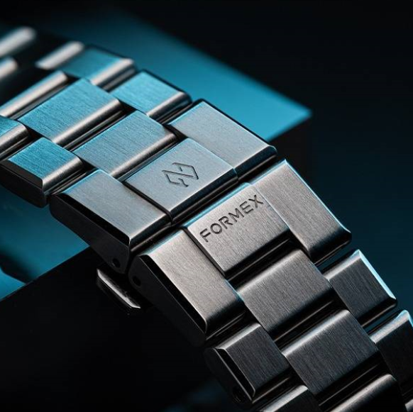 Formex ESSENCE FortyOne - Automatic Chronometer "Arctic White" 41 mm