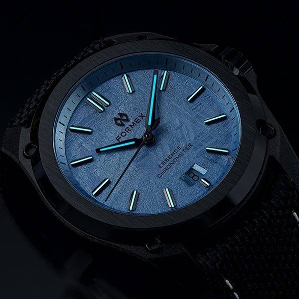 Formex ESSENCE Leggera FortyOne - Automatic Chronometer Space Glacier 41 mm