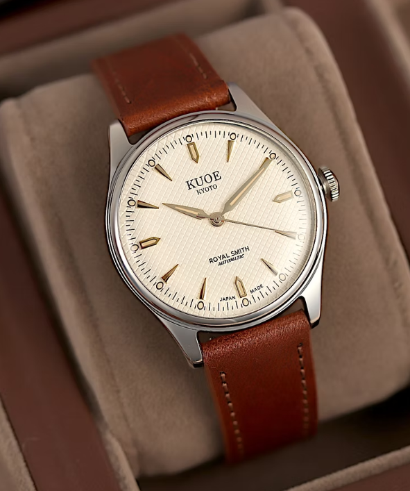 Kuoe ROYAL SMITH 90-006 Silver Case Ivory Dial