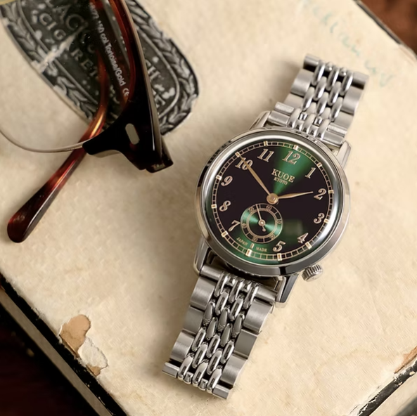 Kuoe OLD SMITH 90-007 Automatic Green Sunray Dial with Stainless Steel Bracelet