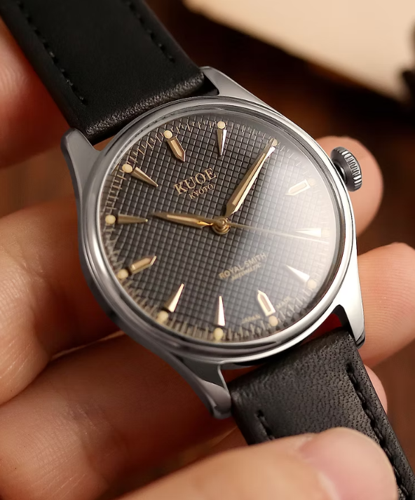 Kuoe ROYAL SMITH 90-006 Silver Case Black Dial