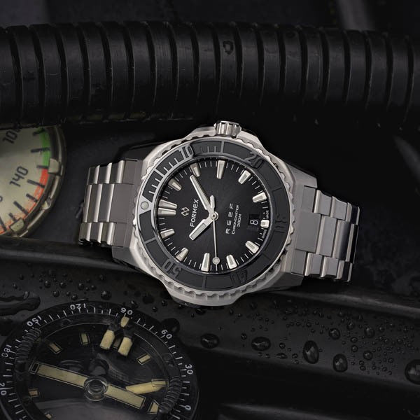 Formex REEF 42 MM Automatic COSC 300M Black 42 mm