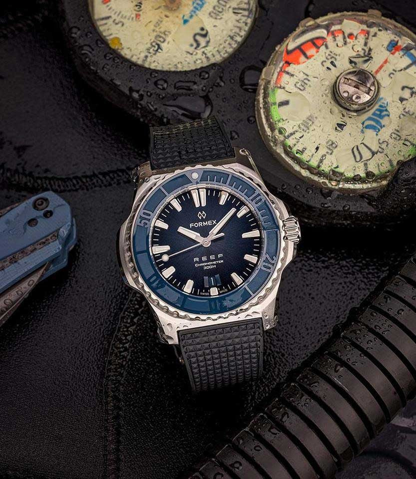 Formex REEF 42 MM Automatic COSC 300M Blue 42 mm