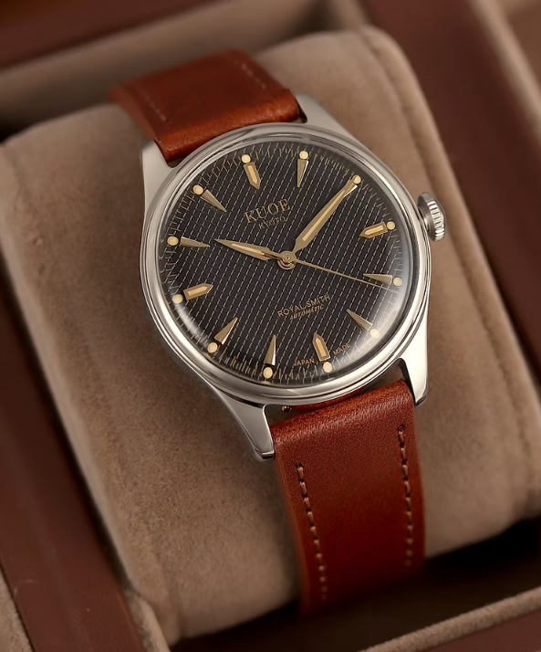 Kuoe ROYAL SMITH 90-006 Silver Case Black Dial