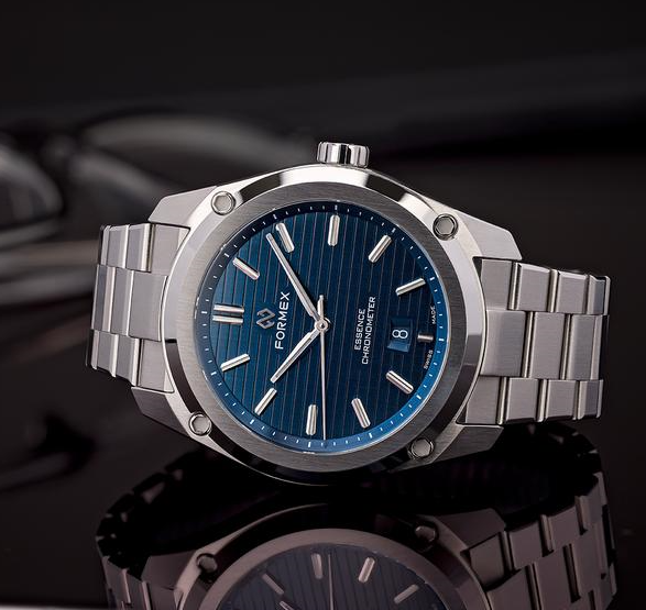 Formex ESSENCE FortyThree - Automatic Chronometer Blue