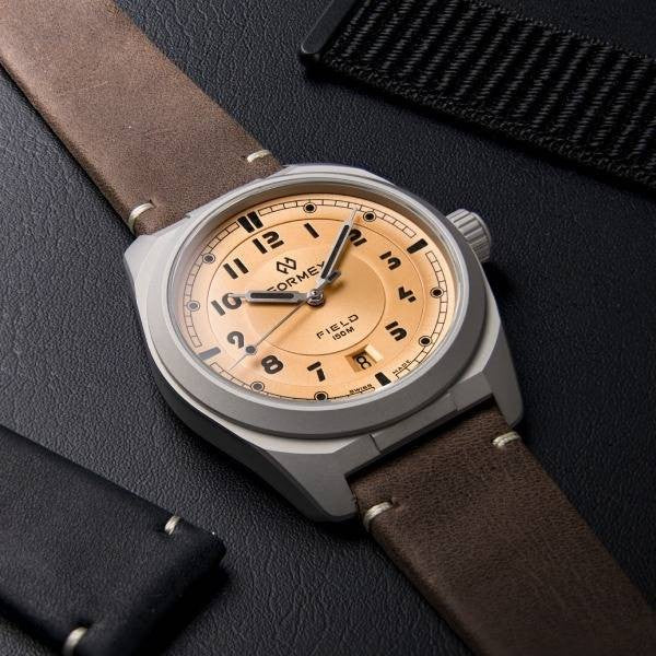 Formex Field Automatic - Automatic Golden Honey 40mm
