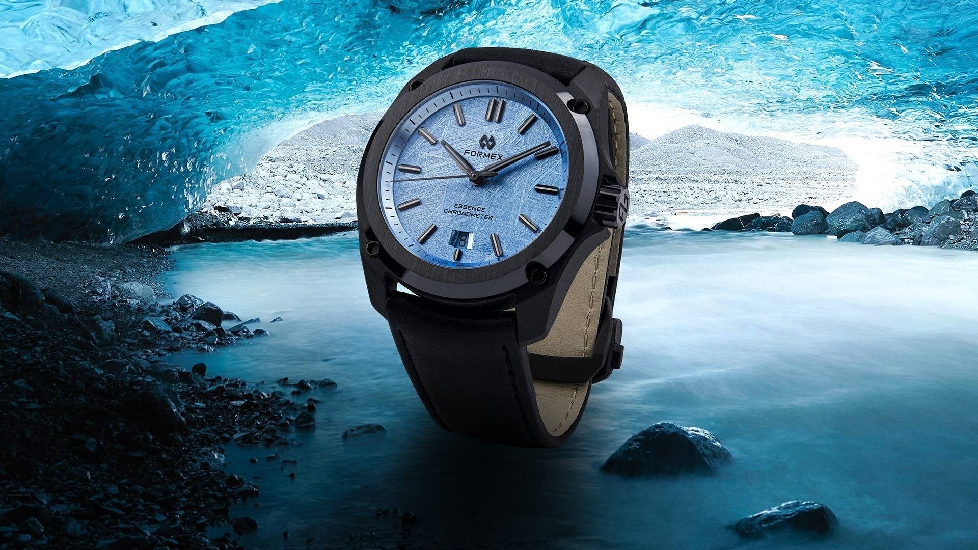 Formex ESSENCE Leggera FortyOne - Automatic Chronometer Space Glacier 41 mm
