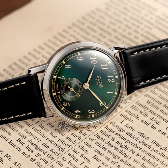 Kuoe OLD SMITH 90-007 Automatic Green Sunray Dial