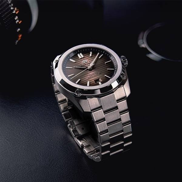 Formex ESSENCE FortyOne Automatic Chronometer "Degrade" 41 mm
